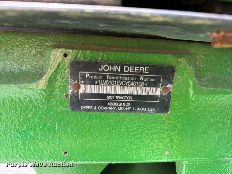 image for item FC3216 2013 John Deere 5101E MFWD tractor