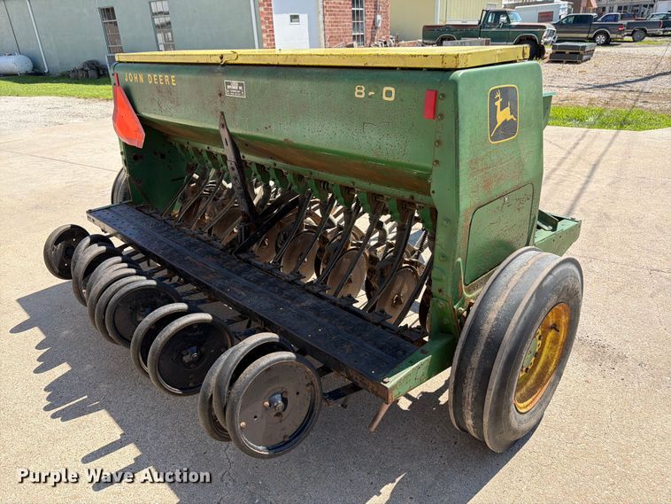 image for item FK3139 John Deere 8200 grain drill