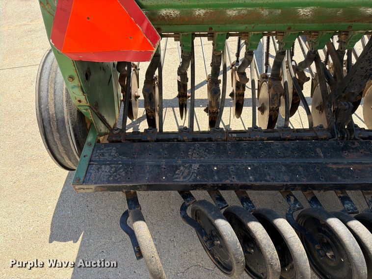 image for item FK3139 John Deere 8200 grain drill