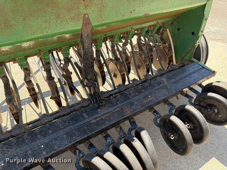 image for item FK3139 John Deere 8200 grain drill