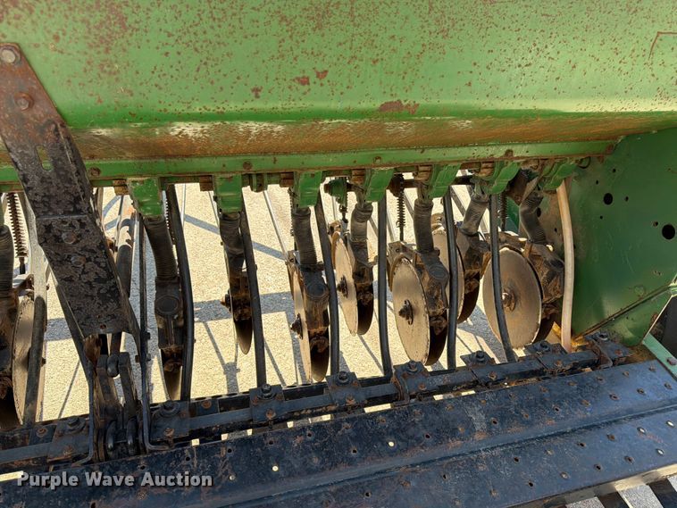 image for item FK3139 John Deere 8200 grain drill