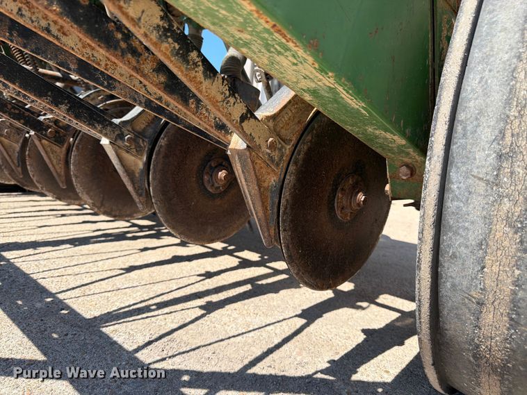 image for item FK3139 John Deere 8200 grain drill