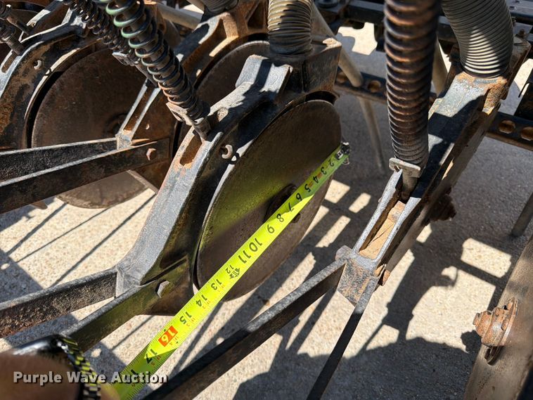 image for item FK3139 John Deere 8200 grain drill