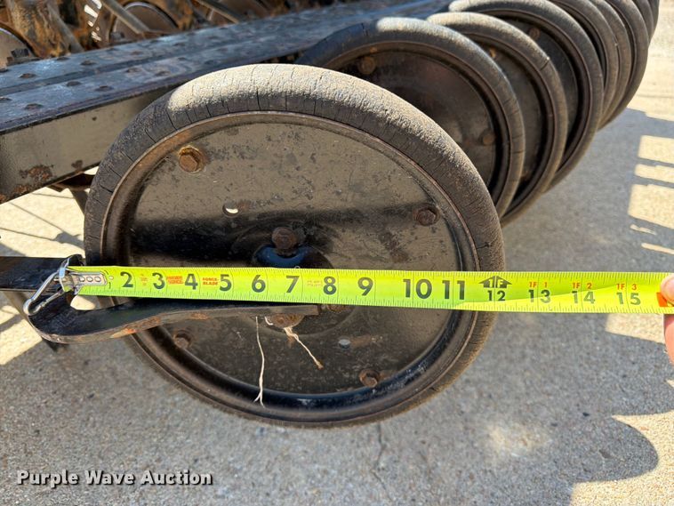 image for item FK3139 John Deere 8200 grain drill