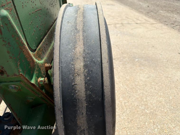 image for item FK3139 John Deere 8200 grain drill