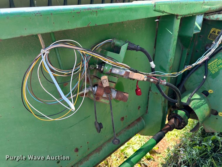 image for item FK3162 1988 John Deere 7720 combine