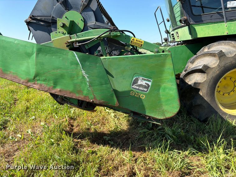 image for item FK3162 1988 John Deere 7720 combine