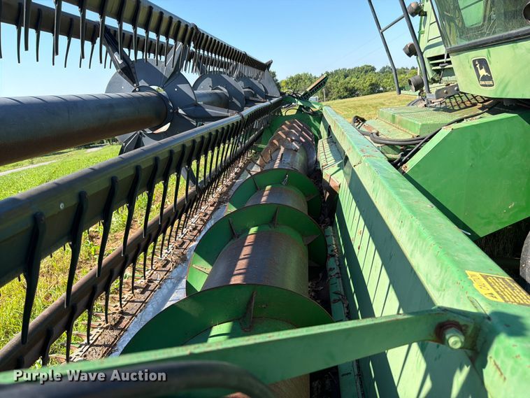 image for item FK3162 1988 John Deere 7720 combine