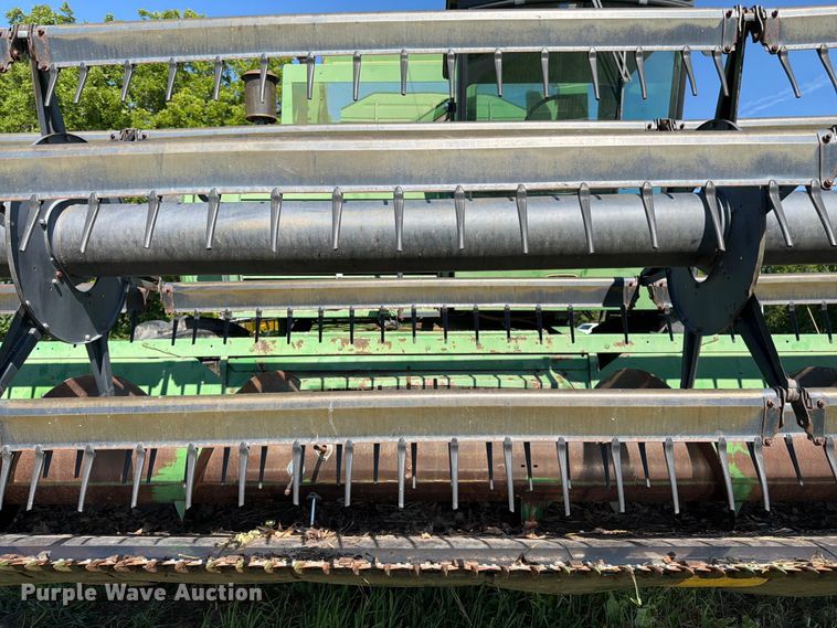 image for item FK3162 1988 John Deere 7720 combine