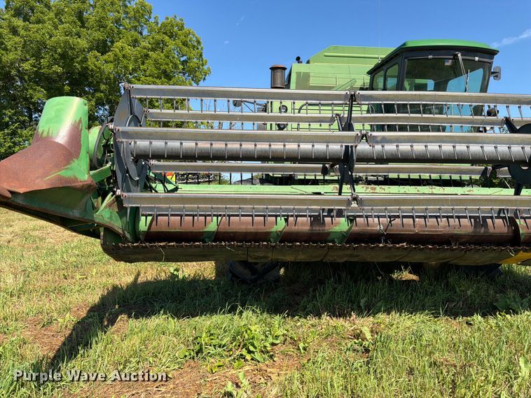 image for item FK3162 1988 John Deere 7720 combine