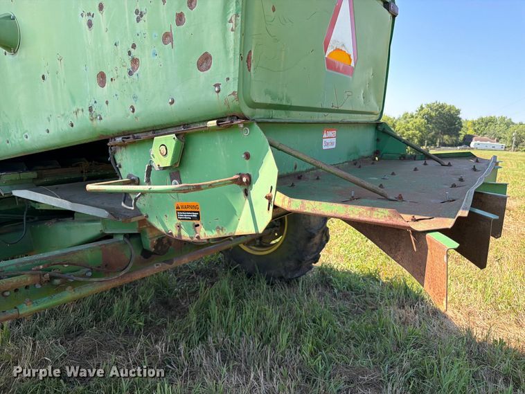 image for item FK3162 1988 John Deere 7720 combine