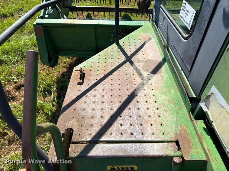 image for item FK3162 1988 John Deere 7720 combine