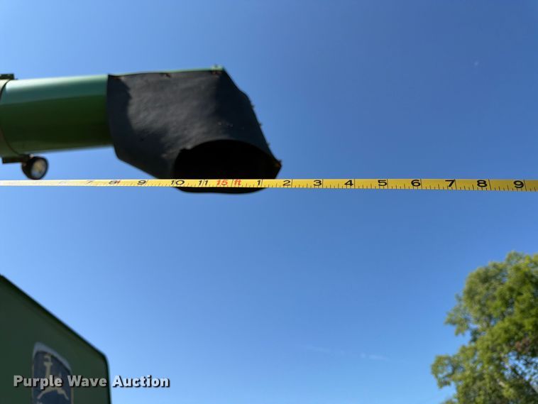 image for item FK3162 1988 John Deere 7720 combine