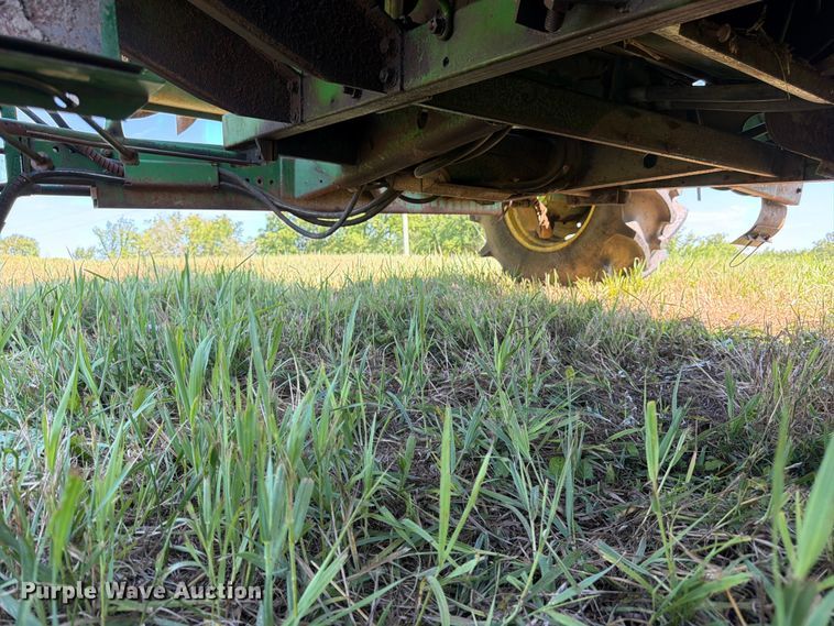 image for item FK3162 1988 John Deere 7720 combine