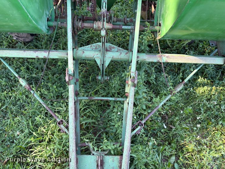 image for item FK3172 John Deere 1240 planter