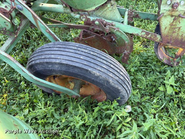image for item FK3172 John Deere 1240 planter