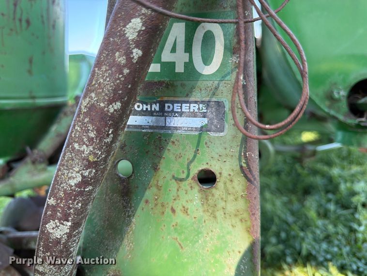 image for item FK3172 John Deere 1240 planter