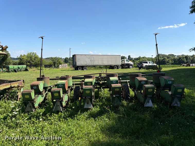 image for item FK3173 John Deere EP1F1 planter