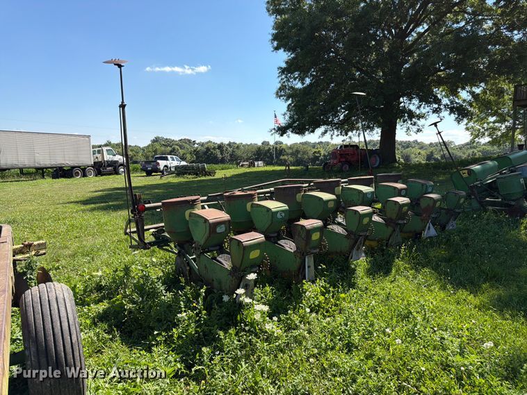 image for item FK3173 John Deere EP1F1 planter