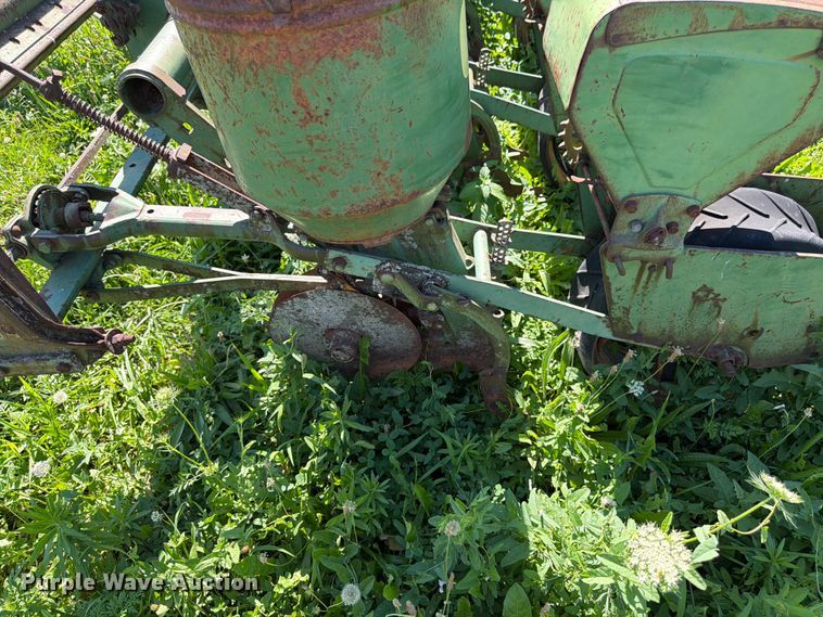 image for item FK3173 John Deere EP1F1 planter