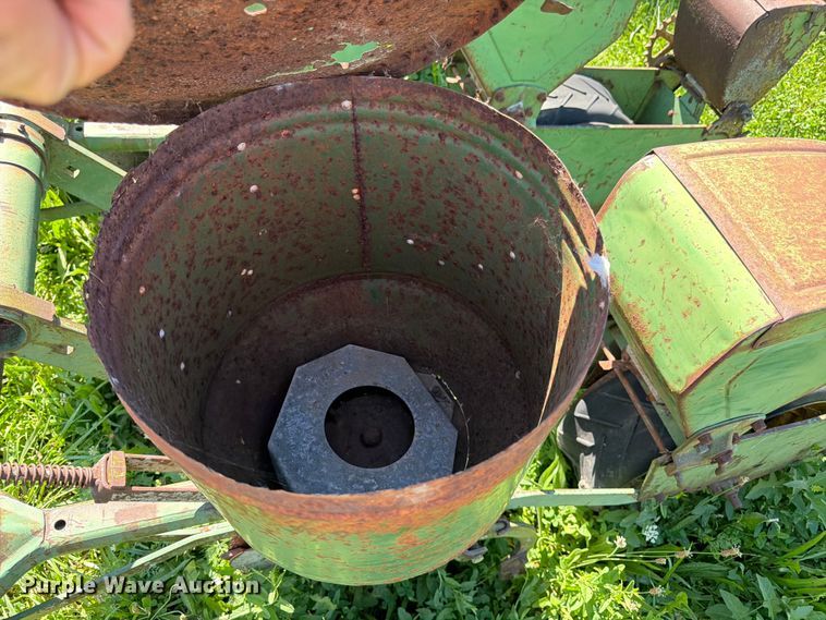 image for item FK3173 John Deere EP1F1 planter