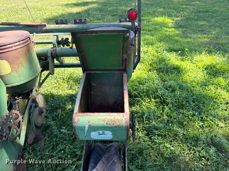 image for item FK3173 John Deere EP1F1 planter