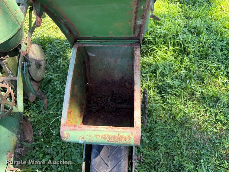 image for item FK3173 John Deere EP1F1 planter