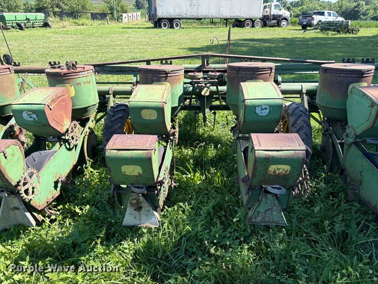 image for item FK3173 John Deere EP1F1 planter