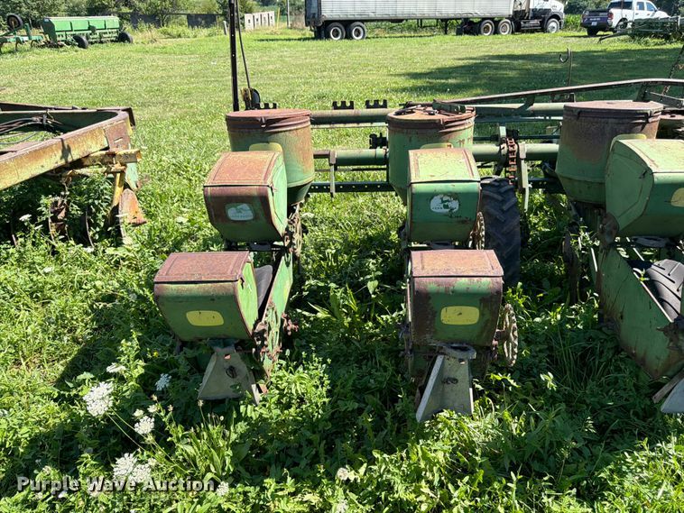 image for item FK3173 John Deere EP1F1 planter
