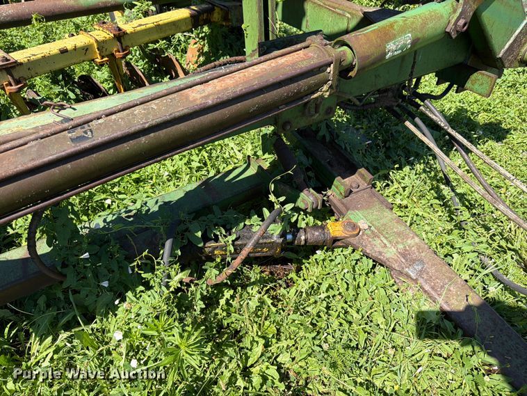 image for item FK3174 John Deere tandem disk