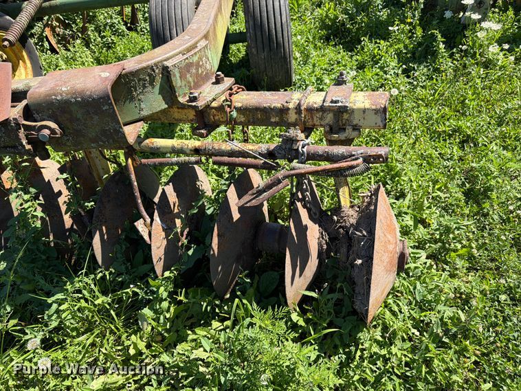 image for item FK3174 John Deere tandem disk