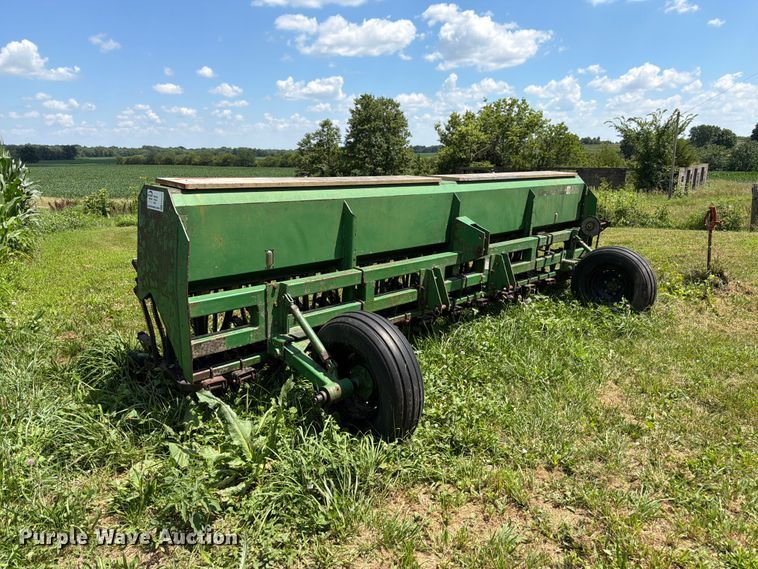 image for item FK3177 Great Plains Solid Stand 15 grain drill