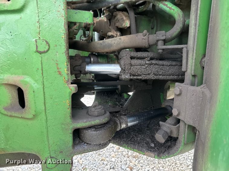 image for item MZ9700 1975 John Deere 8630 4WD tractor