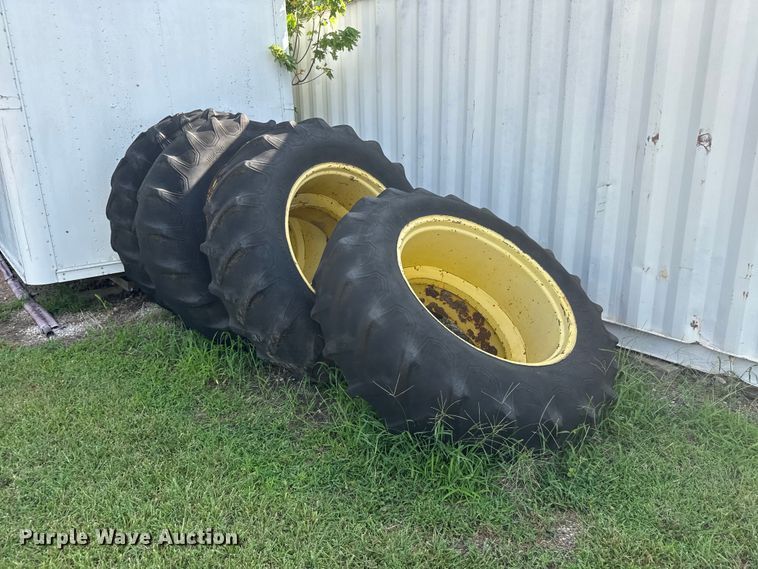 image for item MZ9700 1975 John Deere 8630 4WD tractor