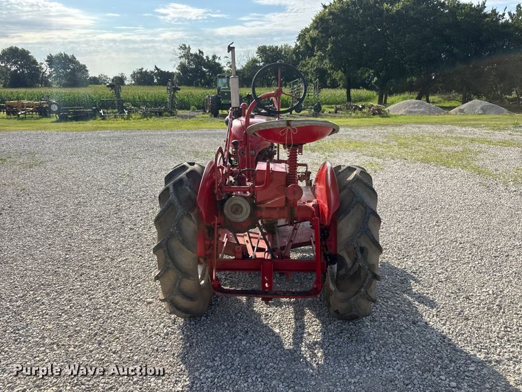image for item MZ9701 1947 International Harvester Farmall Cub tractor