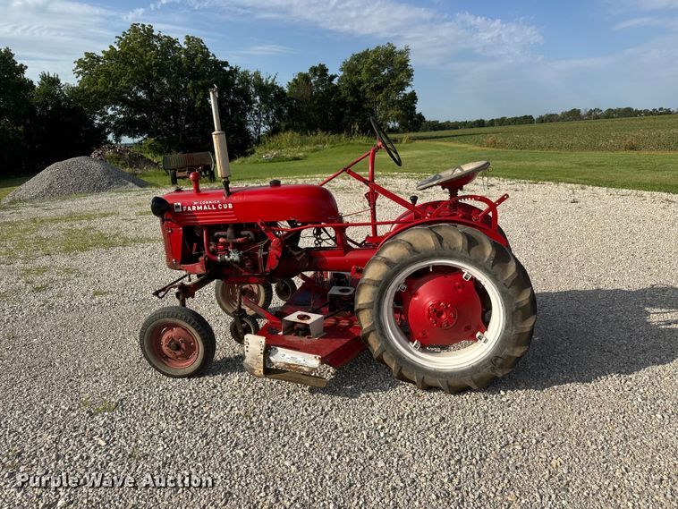 image for item MZ9701 1947 International Harvester Farmall Cub tractor
