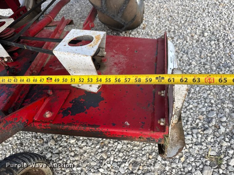 image for item MZ9701 1947 International Harvester Farmall Cub tractor