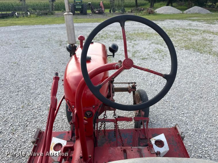 image for item MZ9701 1947 International Harvester Farmall Cub tractor