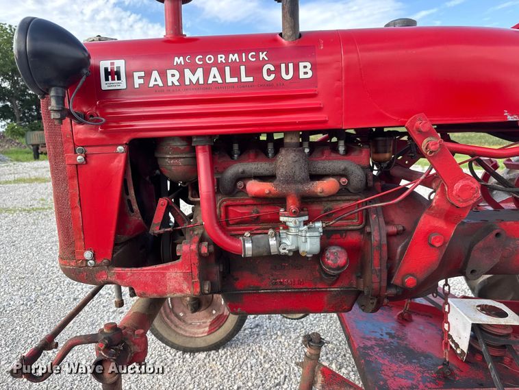 image for item MZ9701 1947 International Harvester Farmall Cub tractor