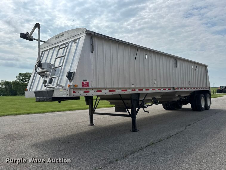 image for item NA9433 2017 Neville Built  grain trailer