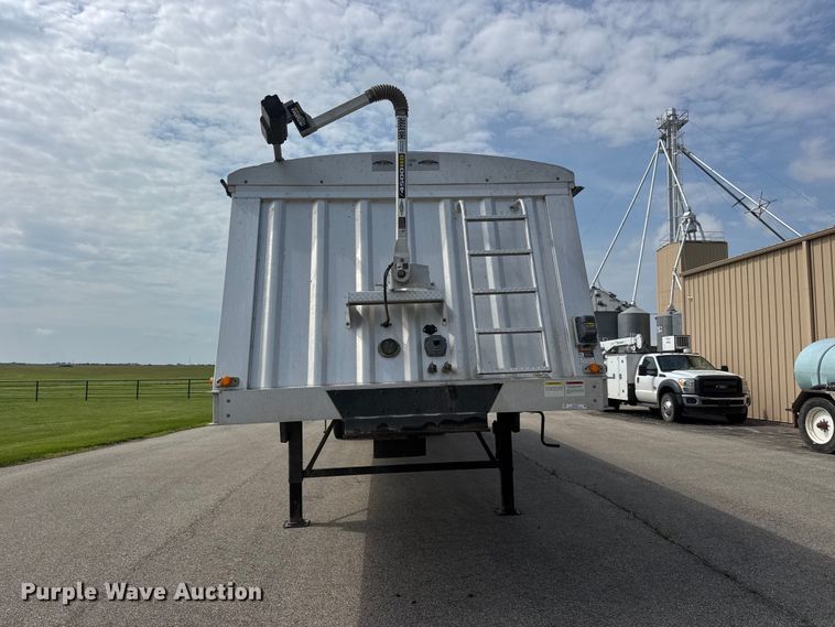 image for item NA9433 2017 Neville Built  grain trailer