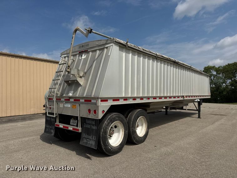 image for item NA9433 2017 Neville Built  grain trailer