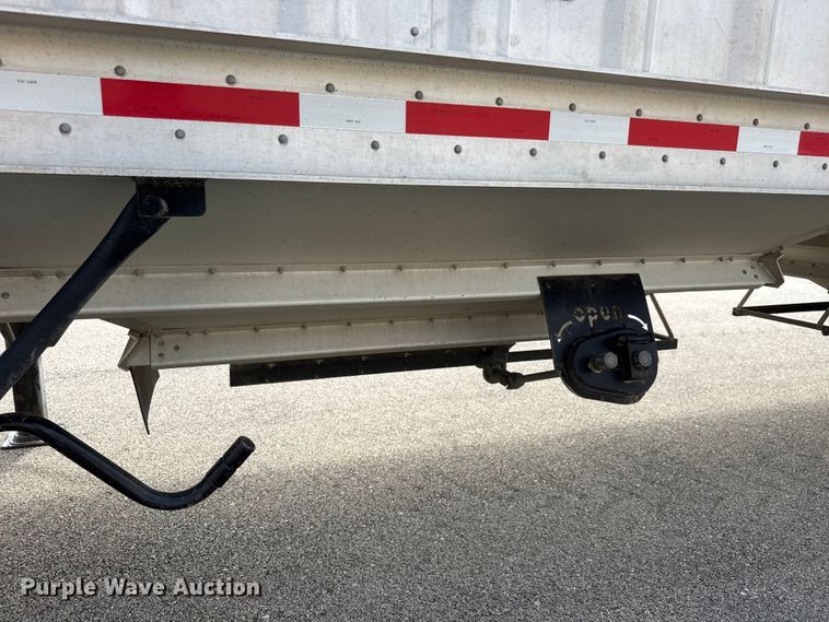 image for item NA9433 2017 Neville Built  grain trailer