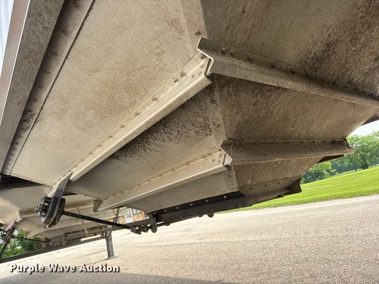 image for item NA9433 2017 Neville Built  grain trailer