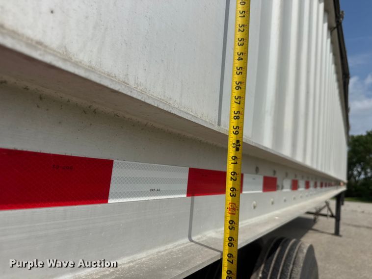 image for item NA9433 2017 Neville Built  grain trailer