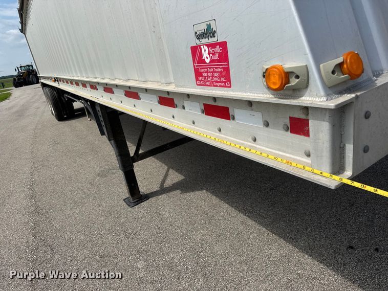 image for item NA9433 2017 Neville Built  grain trailer