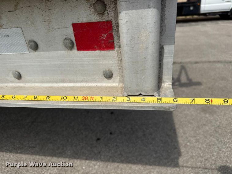 image for item NA9433 2017 Neville Built  grain trailer