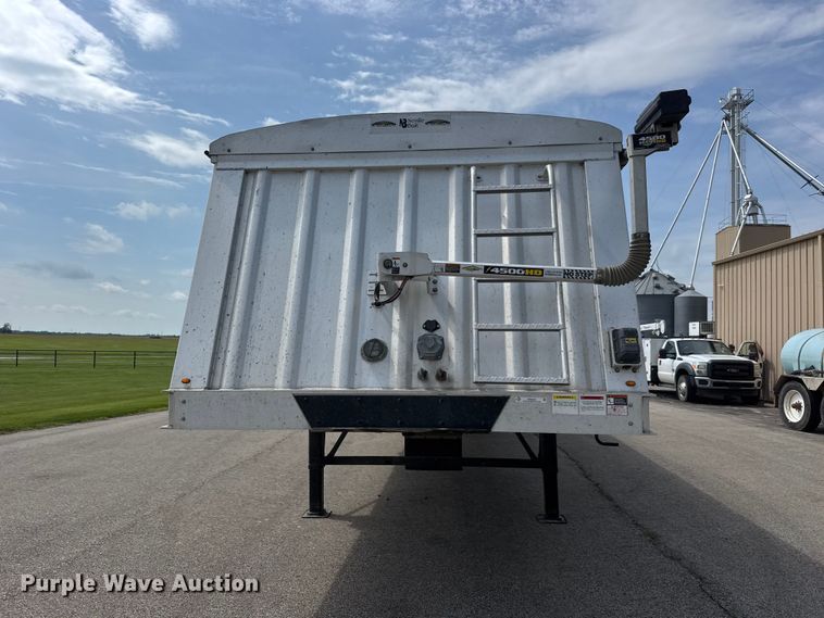 image for item NA9434 2019 Neville Built grain trailer