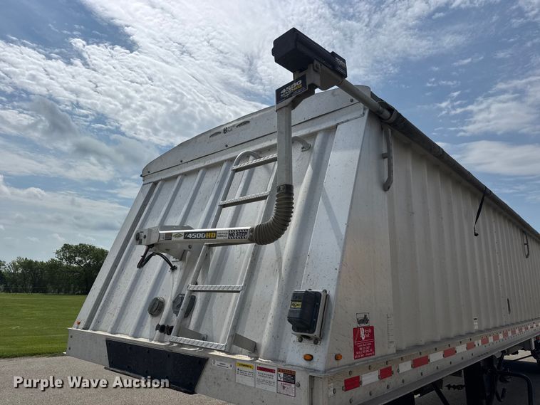 image for item NA9434 2019 Neville Built grain trailer
