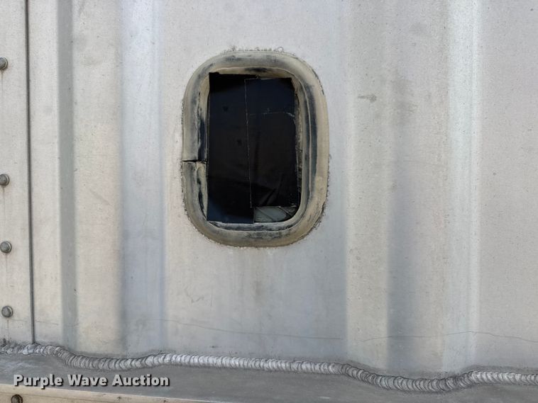 image for item NA9434 2019 Neville Built grain trailer